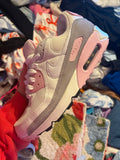 Nike Limited Edition NEVER WORN Size 8 Womens