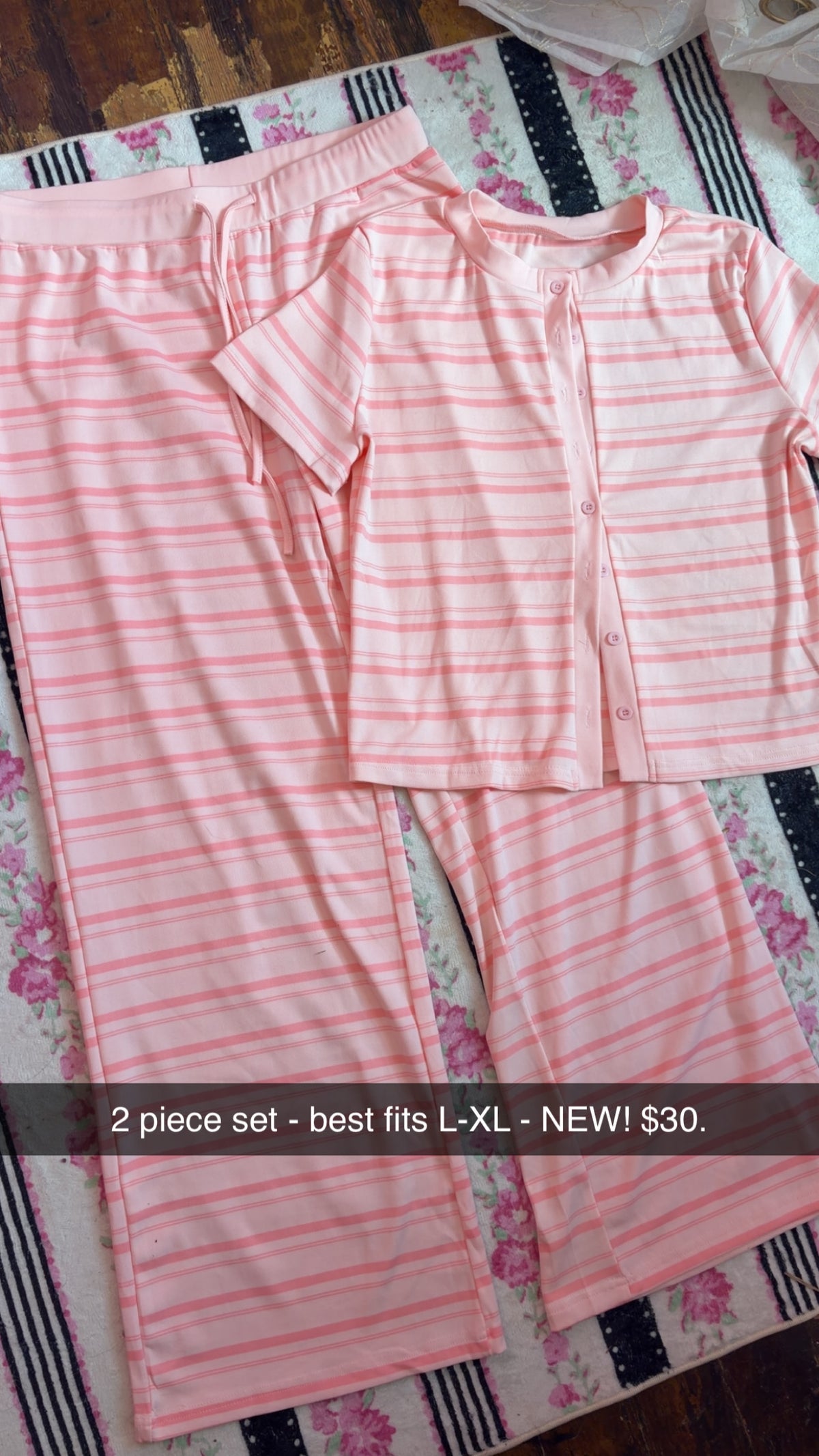 Two Pc Women’s Set L/XL NEW